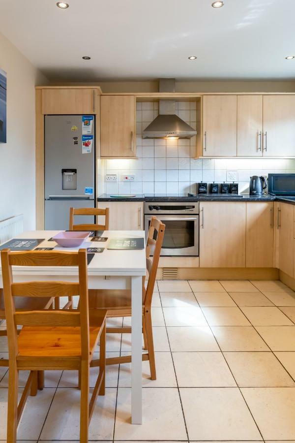 Newcastle City Centre Spacious Town House Free Parking And Wifi 外观 照片